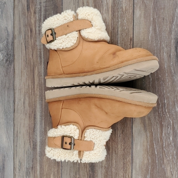 Ugg Australia Jocelin Shearling Buckle Boots ankle booties shoes sz 7 - Picture 9 of 14